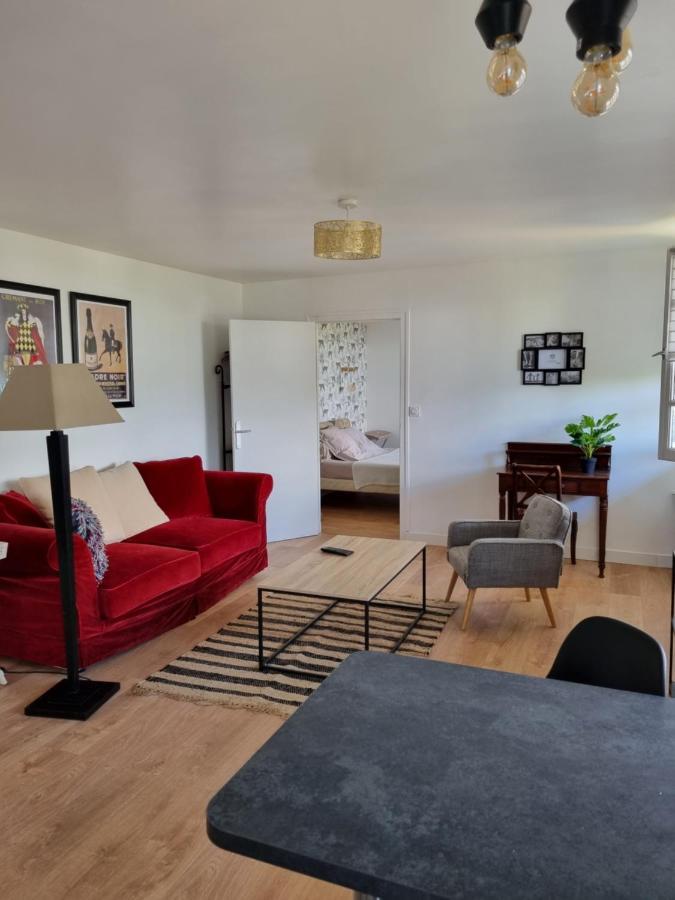 Location Saisonniere Appartement Situe A Saumur Zewnętrze zdjęcie